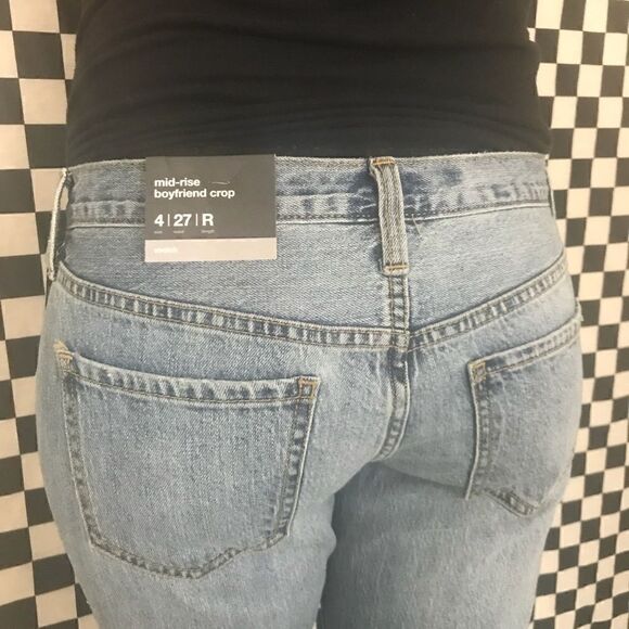 Mossimo mid rise boyfriend crop stretch 2 and 4 - Picture 7 of 7